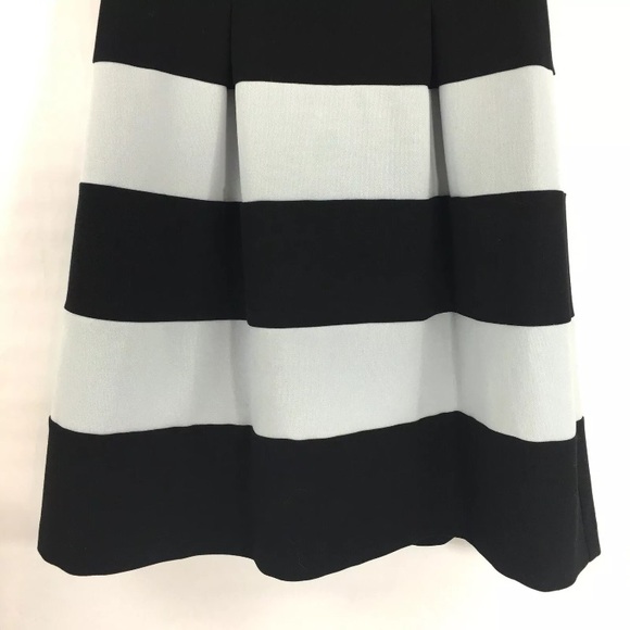 Size 8 P LOFT pintuck black and gray dress - Picture 4 of 4